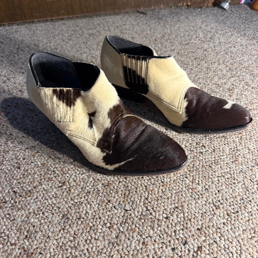 Banana Blues USA Cowhide Hair-On Leather Western Ankle Boots Size 8 Brown Cream - Picture 2 of 5